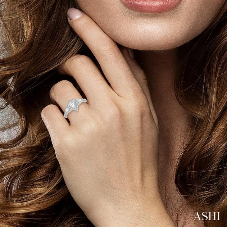 1 Ctw Past, Present & Future Round Cut Diamond Engagement Ring With 3/8 Ct Pear Cut Center Stone in 14K White Gold