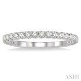 1/4 ctw Lattice Round Cut Diamond Wedding Band in Platinum