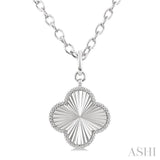 1/10 Ctw Clover Fluted Medallion Round Cut Diamond Pendant With Chain in Sterling Silver