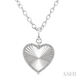 1/10 Ctw Heart Fluted Medallion Round Cut Diamond Pendant With Chain in Sterling Silver