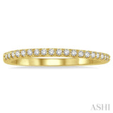 1/6 Ctw Round Cut Diamond Wedding Band in 14K Yellow Gold
