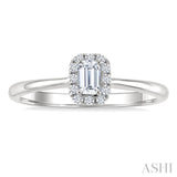 1/4 Ctw Octagon and Round Cut Diamond Fashion Halo Ring in 14K White Gold