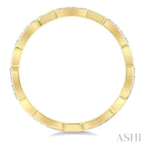 1/4 Ctw Eternity Pave Set Round Cut Diamond Wedding Band in 14K Yellow Gold