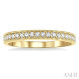 1/4 Ctw Round Cut Diamond Wedding Band in 14K Yellow Gold