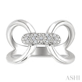 1/10 Ctw Accent Round Cut Diamond Bold Fashion Ring in Sterling Silver